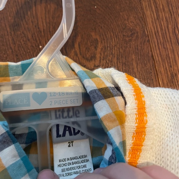 Little lad three piece truck outfit - Picture 3 of 3